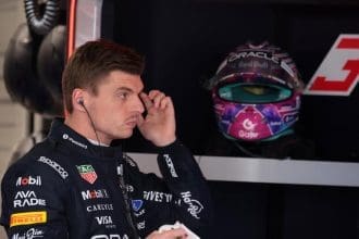 Max Verstappen Red Bull aracıyla şampiyonluk turunda, zafer coşkusu