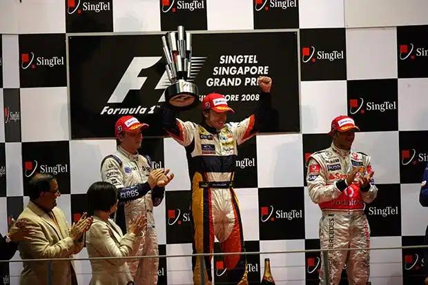 Alonso Rosberg Hamilton podyum Singapur 2008 Crashgate