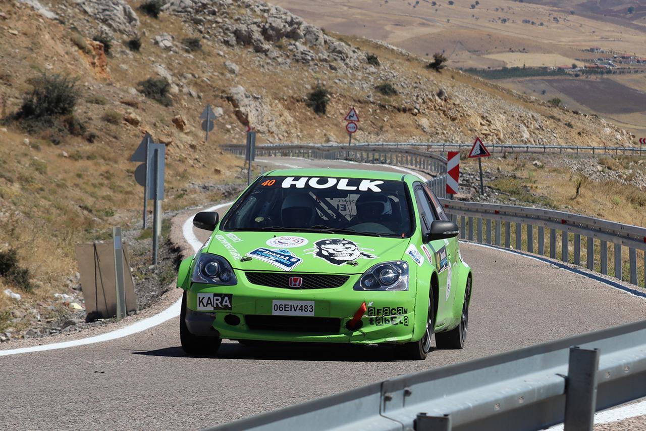 Honda Civic HULK 40 yesil parkur aksiyon