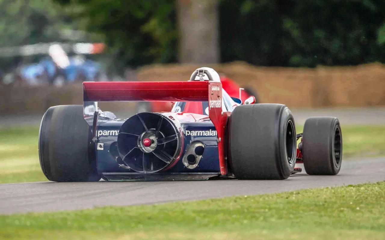 Brabham BT46B fan araba Parmalat sponsorlu arka goruntu - Goodwood Festival of Speed o ikonik fan mekanizmasi goruluyor Gordon Murray tasarimi 1978