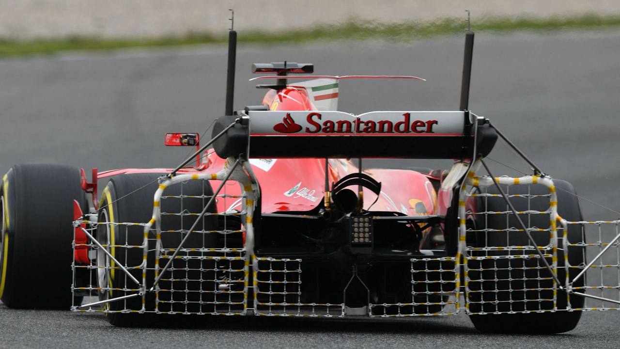 Ferrari arka aero rake diffuser pitot tüpü