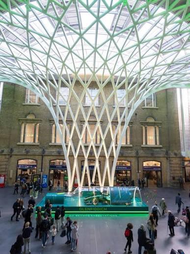 Glenfiddich Kings Cross kalabalik genis aci