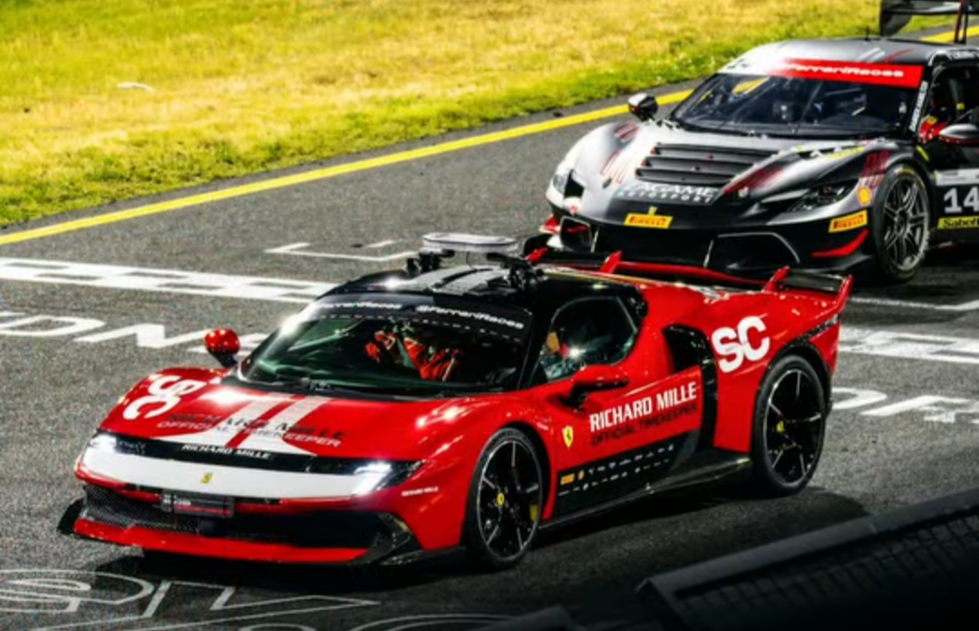 FIA Neden Bir Kez Olsun Güvenlik Aracı Görevini Ferrari'ye Vermiyor?
