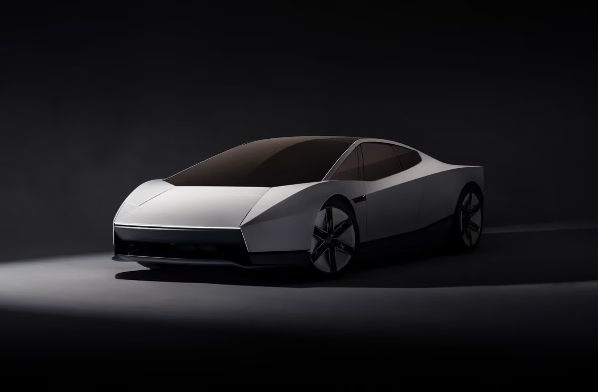 Ferrari CEO'su Musk'ı Alkışladı: Tesla Roadster Şoku