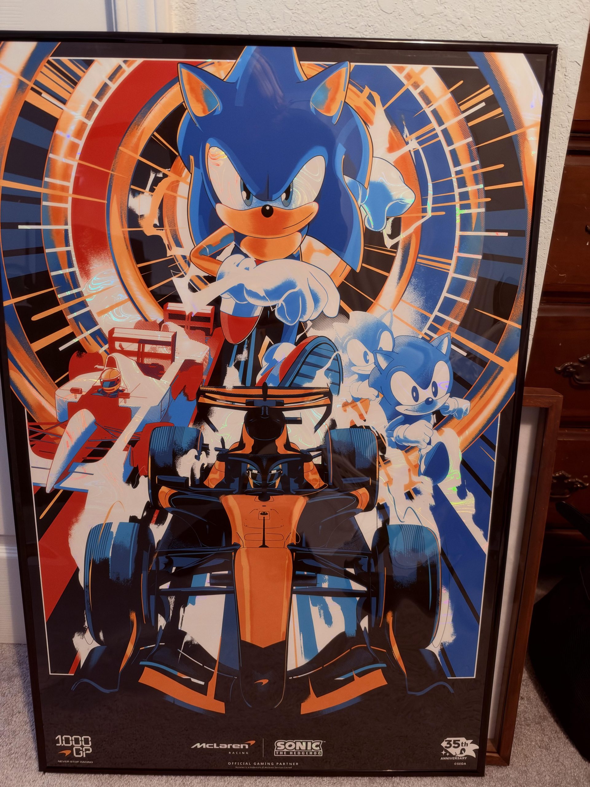 McLaren Sonic İşbirliği Sınırlı Poster ile Hayranları Heyecanlandırdı