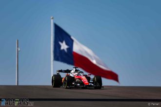 Ferrari Q3 son virajına kadar pole için mücadele etti