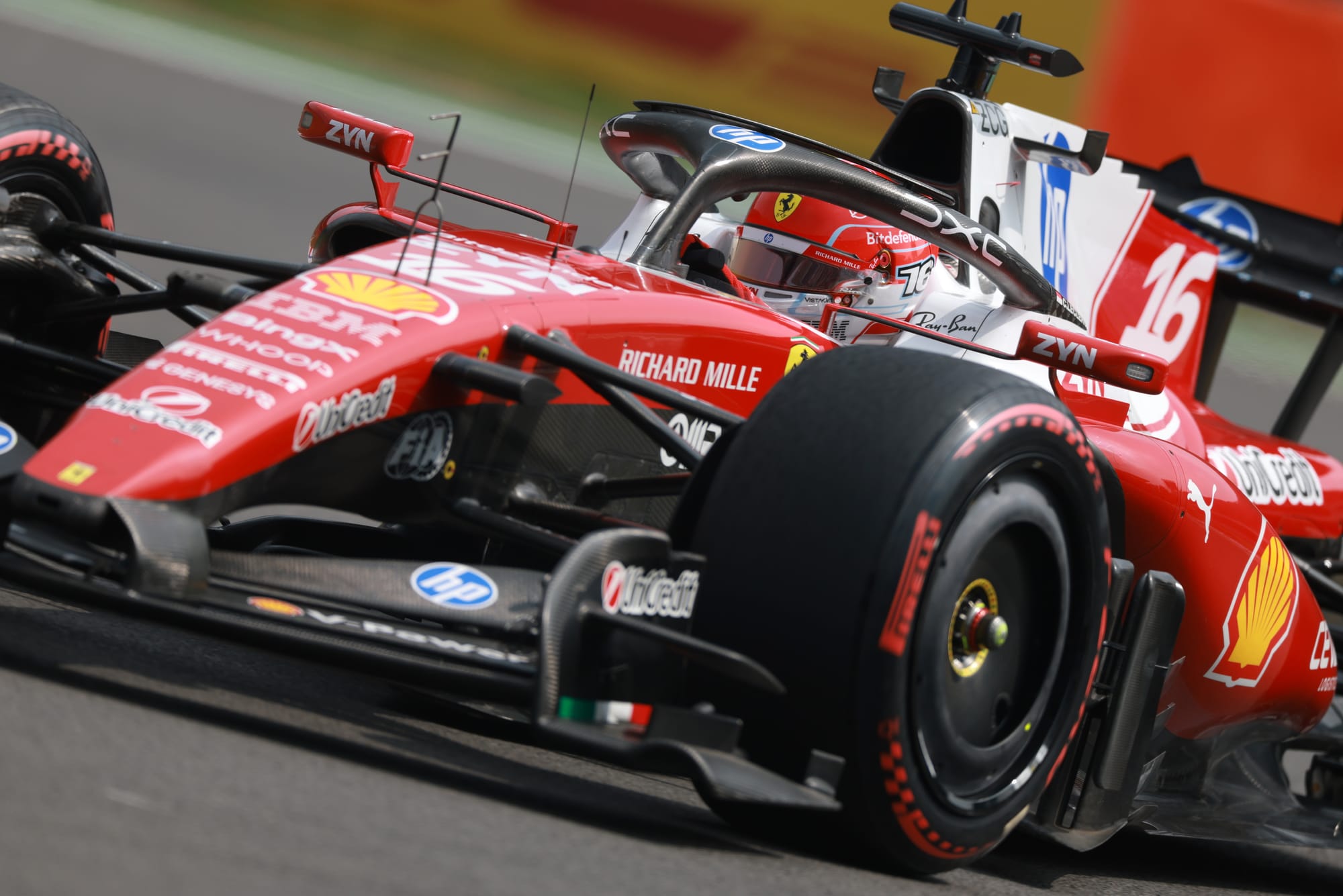 Leclerc Meksika FP1'de en hızlısı oldu
