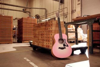 Taylor Guitars Liam Lawson İmza Modeli Gitarı Tanıttı