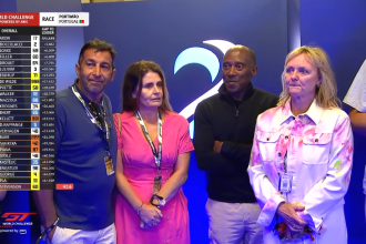 Anthony Hamilton Verstappen'in Katıldığı GT Yarışını Yakından Takip Ediyor