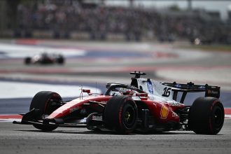 Leclerc neden Antonelli solmasını bekledi?