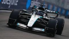 Russell Singapur'da Leclerc'i Geride Bıraktı