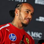 Hamilton 2030'a kadar F1'de kalabilir
