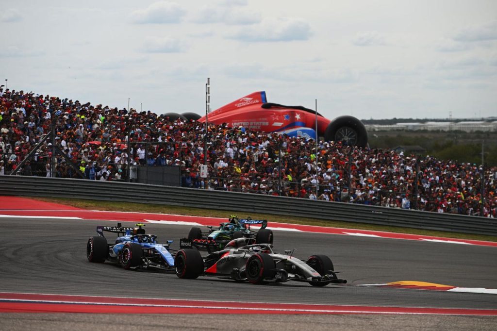 Haas Audi Williams midfield mucadele dolu tribun USGP balon araba COTA ABD GP 2026