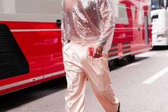 Lewis Hamilton Ferrari paddock stil sequin üst New York SoHo 2026 ABD GP