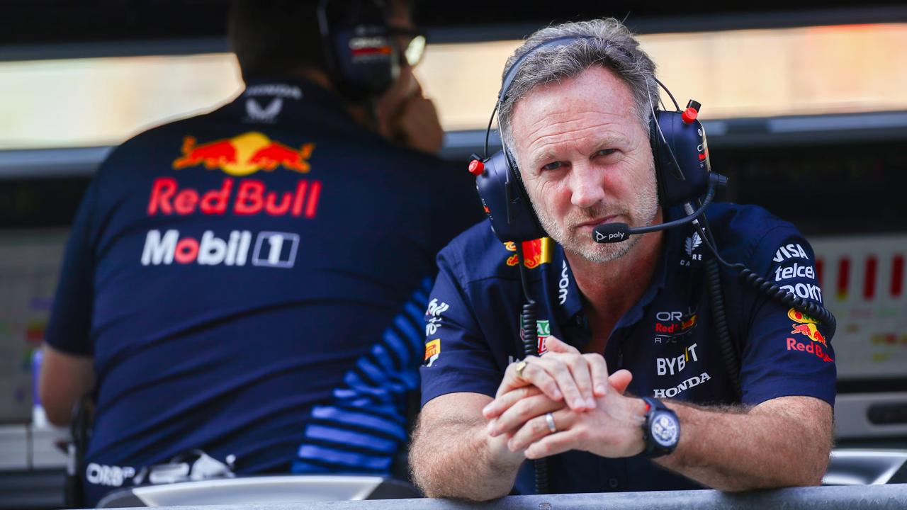 Christian Horner Red Bull Racing pit duvarı headset Honda BYBIT Mobil 1