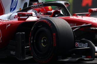 Charles Leclerc Ferrari SF-26 Pirelli Soft lastik Mexico City GP 2026 pist