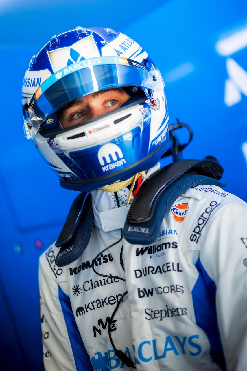 Luke Browning Williams kask Kraken Komatsu Claude