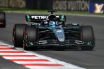 Mercedes AMG F1 W15 George Russell önden çekim Pirelli soft kırmızı lastik Louis Vuitton CrowdStrike PETRONAS Mexico City 2025