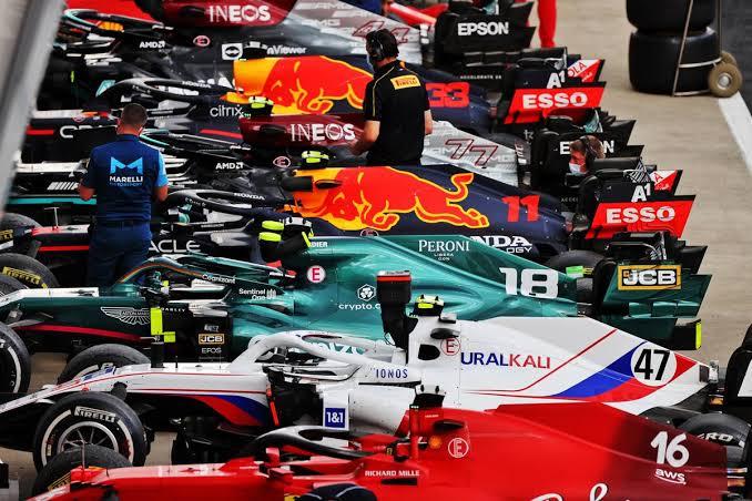 Parc fermé 2021 tüm grid kuşbakışı