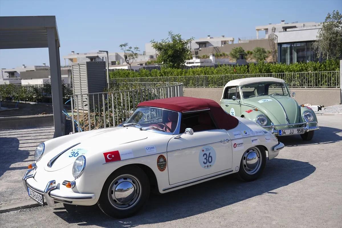 Porsche 356 Cabriolet ve Volkswagen Beetle Çeşme Batı Anadolu Rallisi 2026
