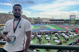 Meksikalı motorsport editörü Sergio Mexico City GP Paddock Club tribünden Mercedes polo Heineken 2024