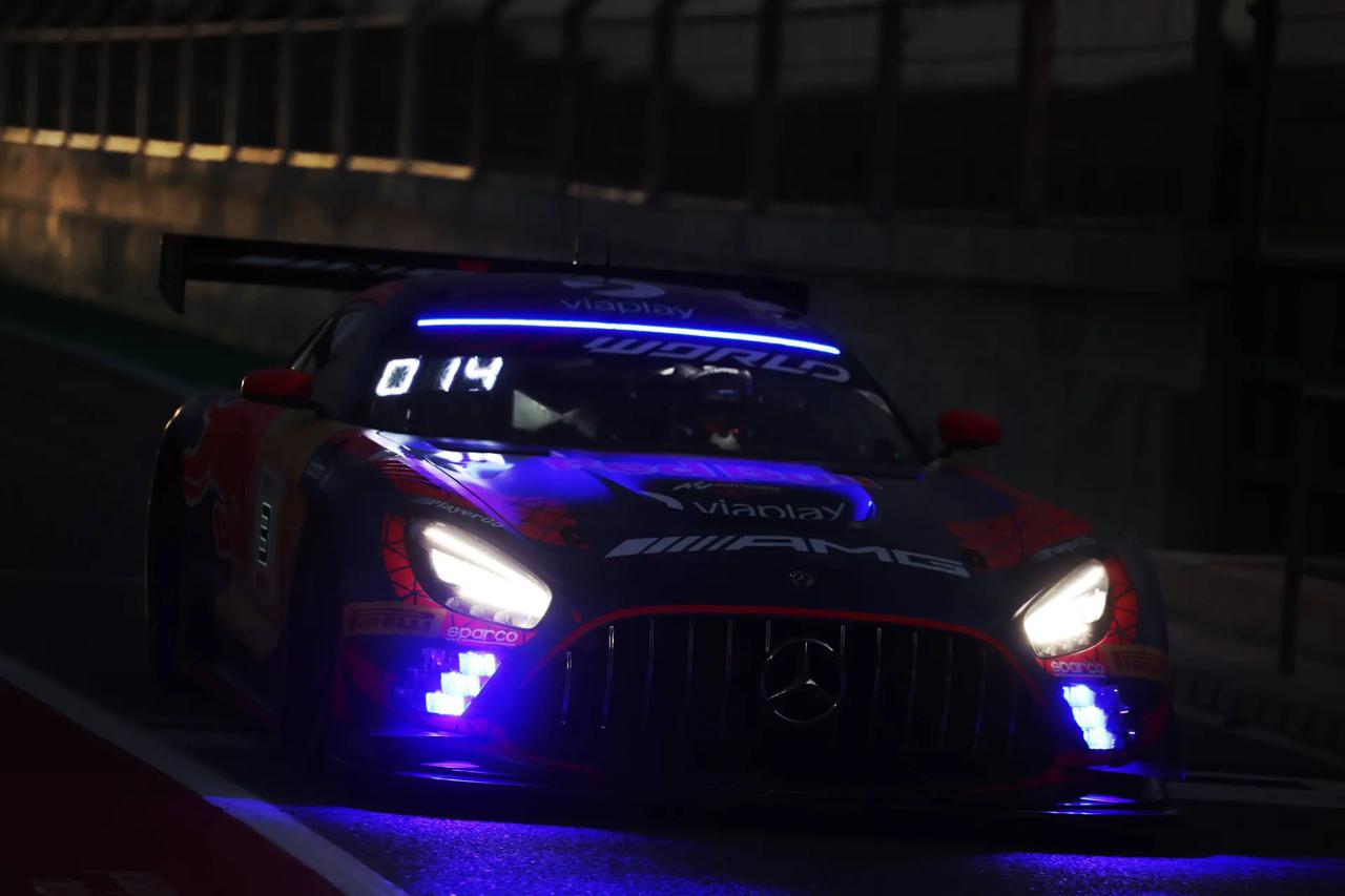 Max Verstappen #3 Mercedes-AMG GT3 gece Portimao GT World Challenge