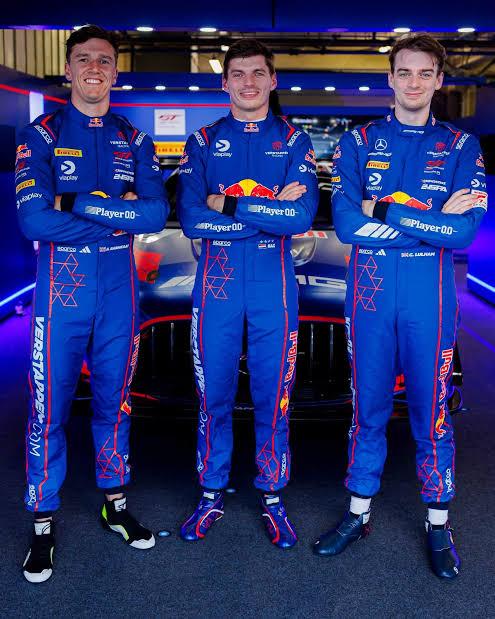 Max Verstappen, Ben Barnicoat ve Chris Lulham — #3 Red Bull GT takımı Portimao 2026