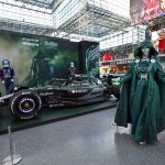 Williams Racing Doctor Doom temalı Marvel livery — FW48 show car, New York Comic Con 2026